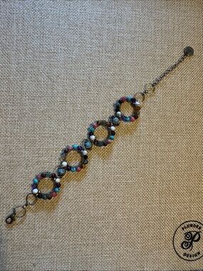 Plunder Multicolor Beaded Circle Link Bracelet